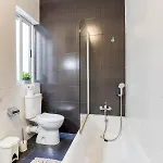 Spacious 2br, Just Off Uni & Hospital & Wifi By 360 Estates Апартаменты *