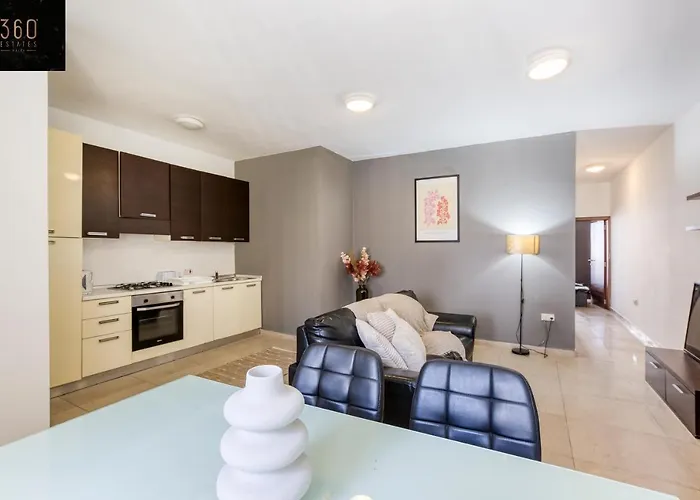 Spacious 2br, Just Off Uni & Hospital & Wifi By 360 Estates Apartament Msida