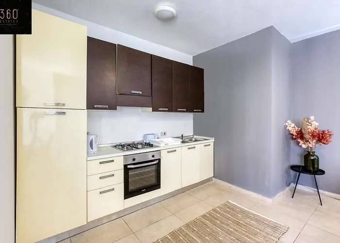 Spacious 2br, Just Off Uni & Hospital & Wifi By 360 Estates Apartament Msida