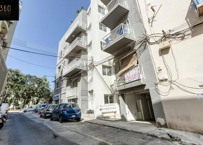 Spacious 2br, Just Off Uni & Hospital & Wifi By 360 Estates *